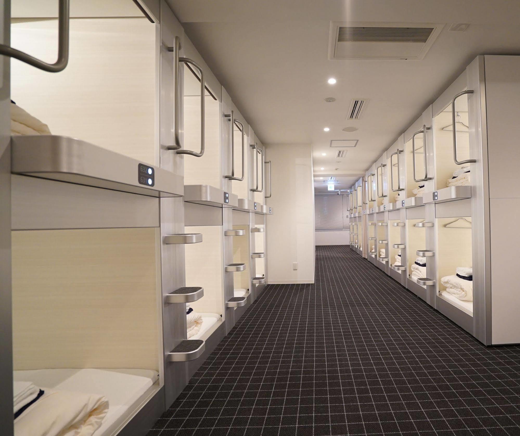 Capsulehotel Tamachi Bay