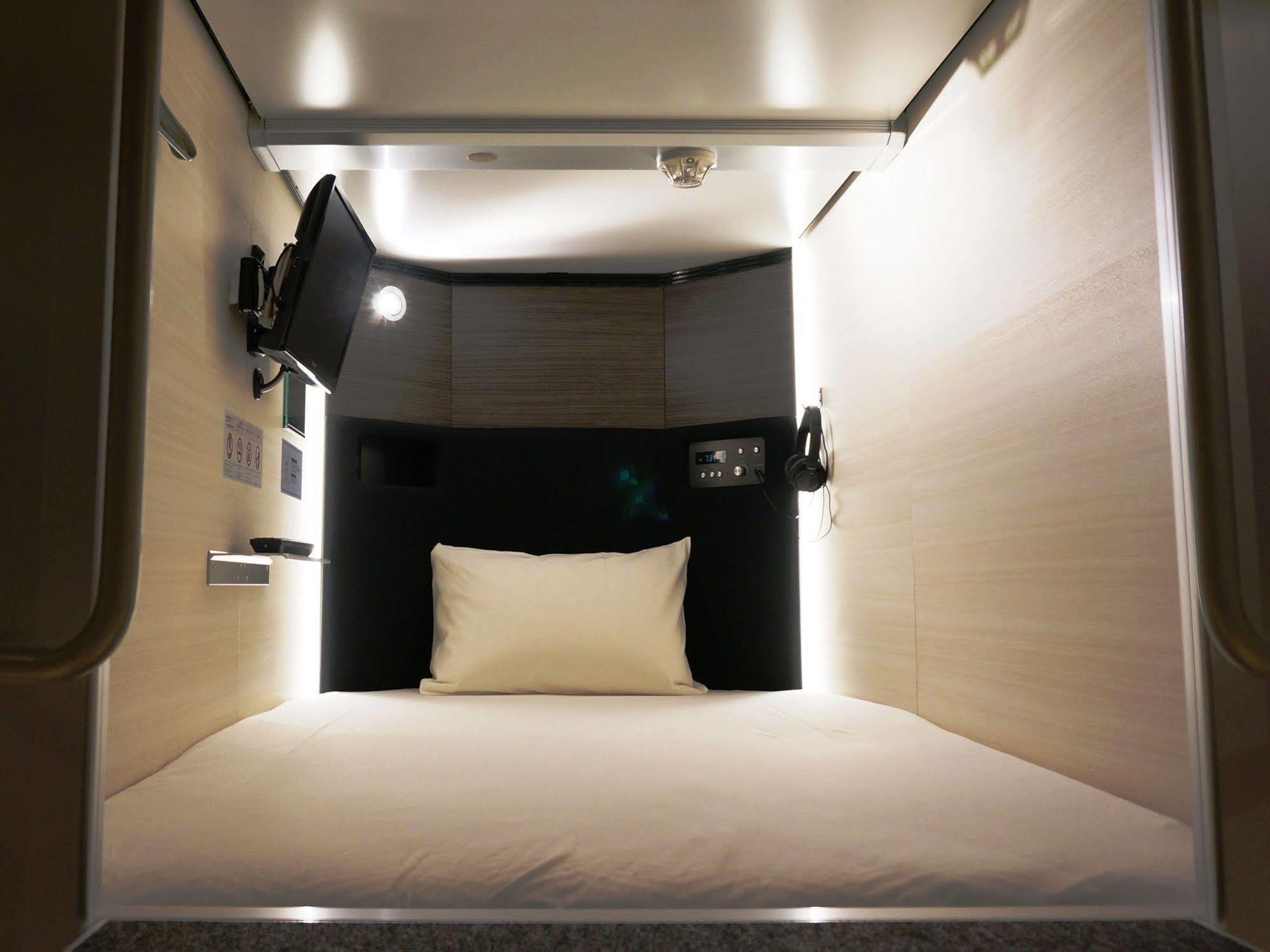Tamachi Bay Capsulehotel *